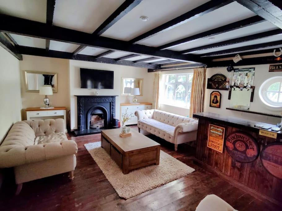 Entire Home At Ballysax House Newpark Exterior foto
